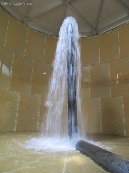 The city created a splash pump with spray heads. When water from the spray heads splashes down on the water in the tank, the impact dissipates the total trihalomethanes.